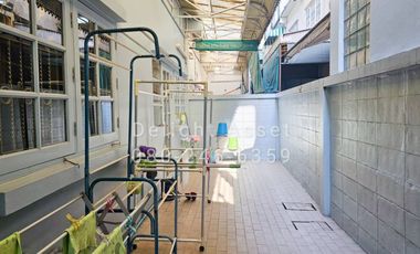For Sale! 3 Storey Townhome in Ketnuti Chermine Village (Lat Phrao 87), Next to CDC!! 34 Sq. wa, 250 Sqm 6 Bedrooms 5 Bathrooms 4 Parking lot