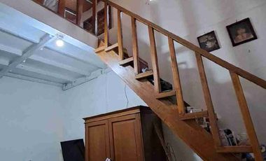 Rumah  lokasi strategis cocok untuk dibuat ruko dan hunian tempat tinggal