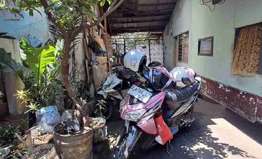 Rumah  lokasi strategis cocok untuk dibuat ruko dan hunian tempat tinggal