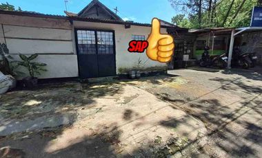 Rumah  lokasi strategis cocok untuk dibuat ruko dan hunian tempat tinggal