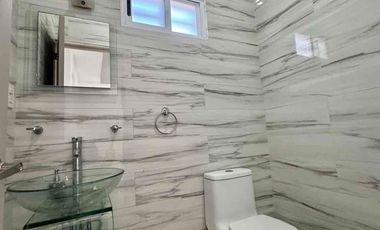 CASA EN RENTA EN LOMBARDÍA