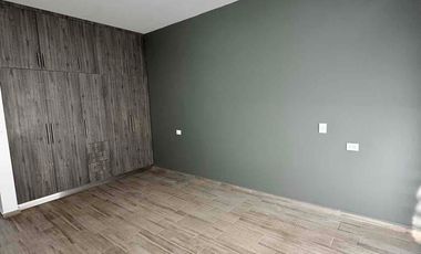 CASA EN RENTA EN LOMBARDÍA