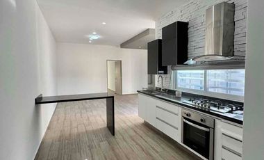 CASA EN RENTA EN LOMBARDÍA