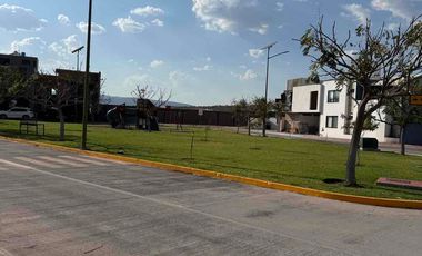 CASA EN RENTA EN LOMBARDÍA