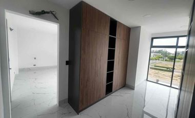 vendo casa en samborondon de estreno