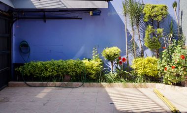 Propiedad única en Del Valle: casa principal + casa independiente estilo colonial