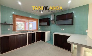 Vendo amplia casa con excelentes acabados en Orizaba!!