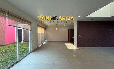 Vendo amplia casa con excelentes acabados en Orizaba!!