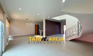 Vendo amplia casa con excelentes acabados en Orizaba!!