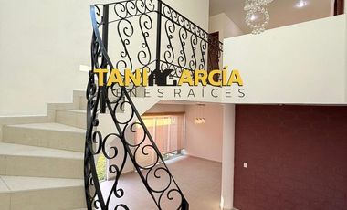 Vendo amplia casa con excelentes acabados en Orizaba!!