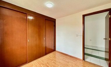CASA EN RENTA EN TOLUCA DE 4 RECAMARAS CERCA DE BOSH EN PRIVADA