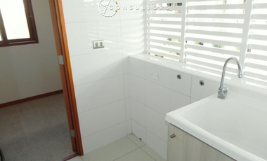 Depto Alberto Henckel Providencia / Estacionamiento Y Bodega