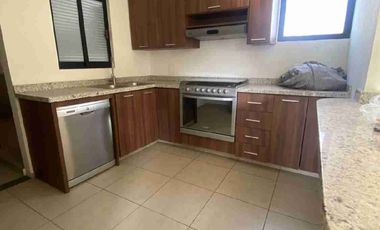 Casa en renta en METEPEC a unos minutos de Galerías