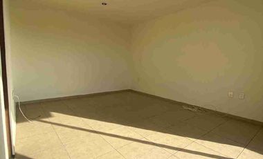 Casa en renta en METEPEC a unos minutos de Galerías