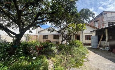 Casa de venta en Otavalo, centro, 1300 m2