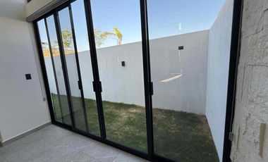 Casa en Renta en Lomas de Angelopolis, Parque Alvea