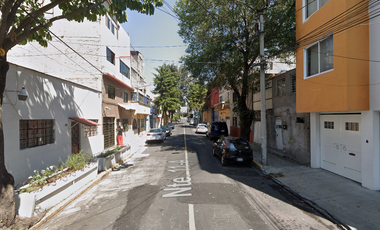 EN ZONA EXCLUSIVA DE GUSTAVO A. MADERO, CDMX, ¡¡GRAN OPORTUNIDAD!! CASA EN REMATE BANCARIO, POR LO CUAL NO SE ACEPTAN CREDITOS DE NINGUN TIPO!!!