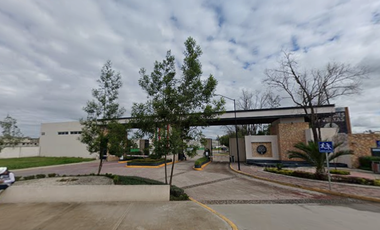 CASA EN VENTA EN MELCHOR OCAMPO: Ubicación Estratégica en Calle Dolores, a Minutos del Centro y Principales Vías de Acceso a Tepetongo