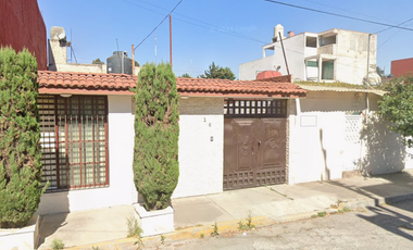 CASA EN VENTA EN SAN MATEO ATENCO: Ubicación Estratégica en Hacienda de La Magdalena, a Minutos de Av. de las Partidas y Salida Rápida a CDMX