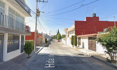 CASA EN VENTA EN SAN MATEO ATENCO: Ubicación Estratégica en Hacienda de La Magdalena, a Minutos de Av. de las Partidas y Salida Rápida a CDMX