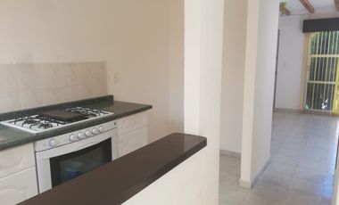 CASA EN RENTA, EN EL FRACC. PASEOS DEL VALLE, COL. AZTECA EN TOLUCA, SÁLIDA A CEBORUCO Y AV. LAS TORRES, A 5 MIN DE PREPA 5