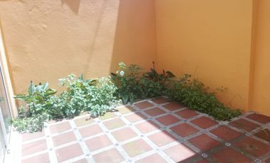 CASA EN RENTA, EN EL FRACC. PASEOS DEL VALLE, COL. AZTECA EN TOLUCA, SÁLIDA A CEBORUCO Y AV. LAS TORRES, A 5 MIN DE PREPA 5