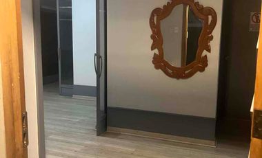 Arriendo excelente casa en Los Andes, Habitacional o comercial.