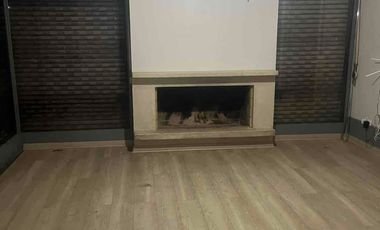 Arriendo excelente casa en Los Andes, Habitacional o comercial.