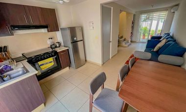 CASA CON ALBERCA Y AMENIDADES DEPORTIVAS EN CONJUNTO REAL SANTA FE II