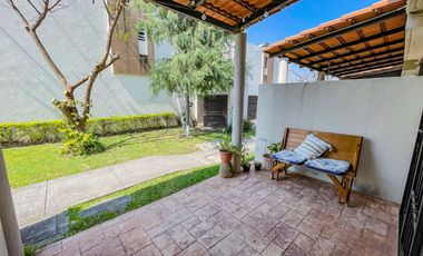 CASA CON ALBERCA Y AMENIDADES DEPORTIVAS EN CONJUNTO REAL SANTA FE II