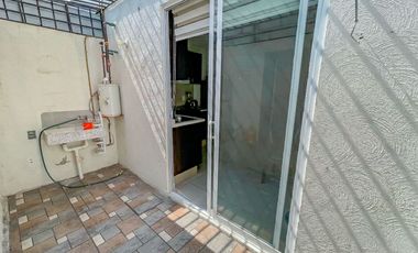 CASA CON ALBERCA Y AMENIDADES DEPORTIVAS EN CONJUNTO REAL SANTA FE II