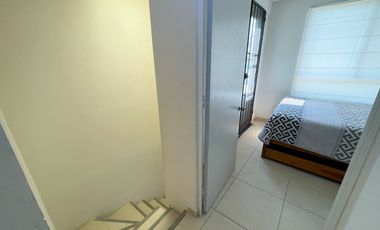 CASA CON ALBERCA Y AMENIDADES DEPORTIVAS EN CONJUNTO REAL SANTA FE II