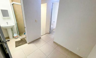 CASA CON ALBERCA Y AMENIDADES DEPORTIVAS EN CONJUNTO REAL SANTA FE II