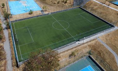 CASA CON ALBERCA Y AMENIDADES DEPORTIVAS EN CONJUNTO REAL SANTA FE II