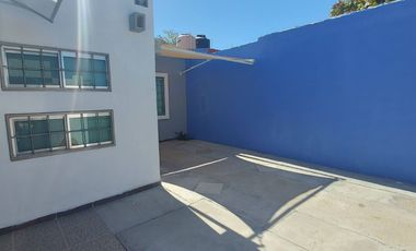 Casa 2 recamaras, 1 baño, amueblada cercana al centro de la ciudad y areas comerciales