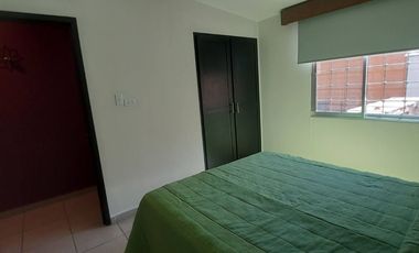 Casa 2 recamaras, 1 baño, amueblada cercana al centro de la ciudad y areas comerciales