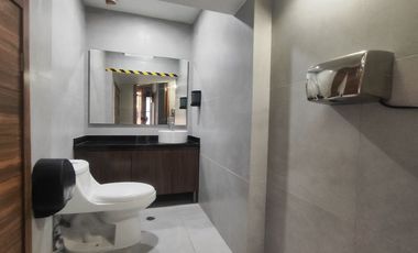 Consultorios en Renta en col. Vallarta Poniente, Guadalajara