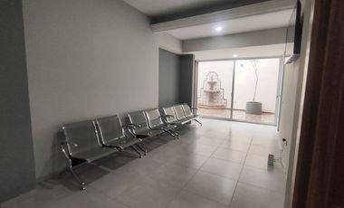 Consultorios en Renta en col. Vallarta Poniente, Guadalajara