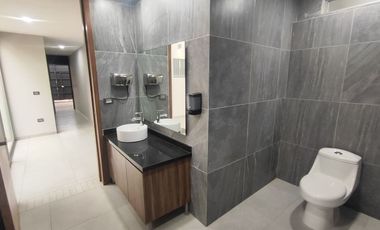 Consultorios en Renta en col. Vallarta Poniente, Guadalajara