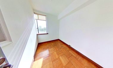 Paseo Huérfanos/ Bandera