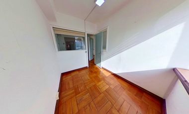 Paseo Huérfanos/ Bandera