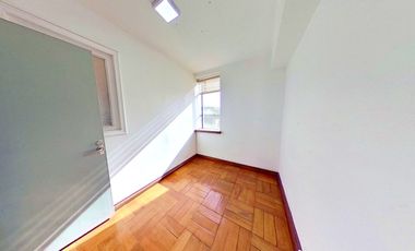 Paseo Huérfanos/ Bandera