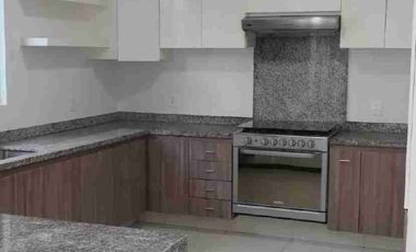 OPORTUNIDAD!!Hermosa casa con roof en venta