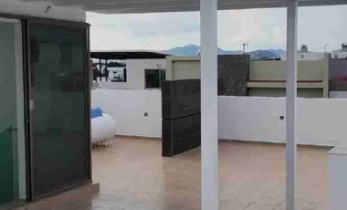 OPORTUNIDAD!!Hermosa casa con roof en venta