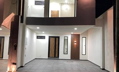 CASA EN VENTA EN FRACCIONAMIENTO CASTILLO TIELMANS