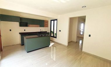 CASA EN VENTA EN FRACCIONAMIENTO CASTILLO TIELMANS