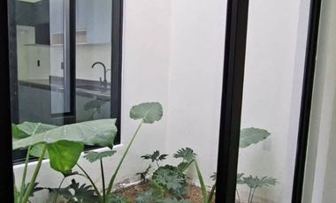 CASA EN VENTA EN FRACCIONAMIENTO CASTILLO TIELMANS