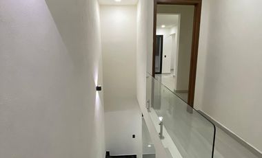 CASA EN VENTA EN FRACCIONAMIENTO CASTILLO TIELMANS