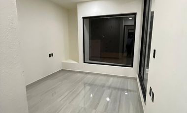 CASA EN VENTA EN FRACCIONAMIENTO CASTILLO TIELMANS