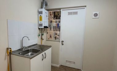 CASA EN ARRIENDO, A 1 CUADRA COLEGIO CONCEPCION LINARES